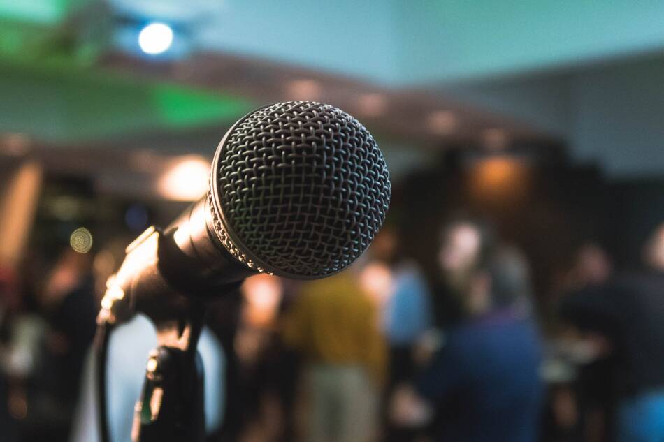 Tips Mengoptimalkan Microphone Sound System untuk Acara